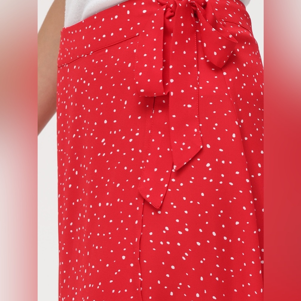 NEW 89th & Madison Red Polka Dot Wrap Skirt - Picture 3 of 7